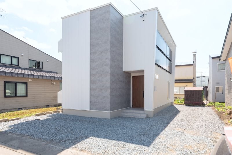 ㈱ジョイフルホーム 錦町12モデル